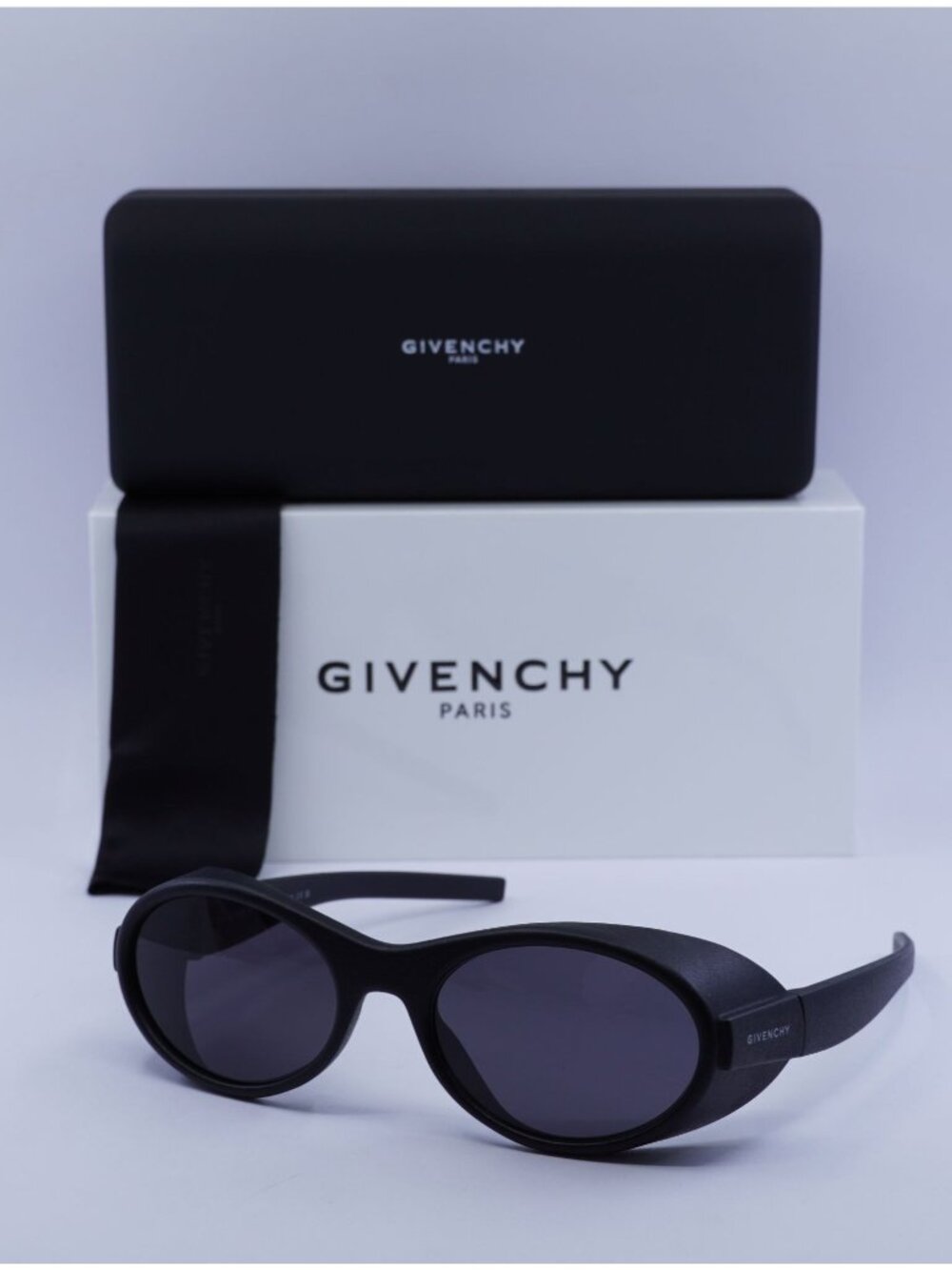Givenchy GV40065I 02A Oval Sunglasses - Matte Black\Grey